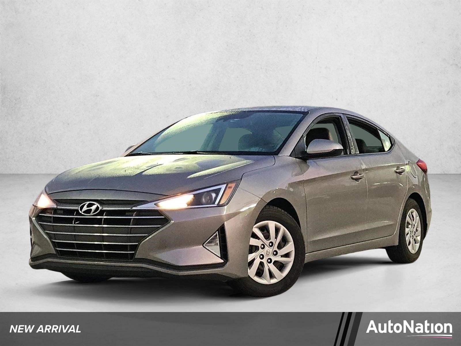 Used 2020 Hyundai Elantra SE Sedan