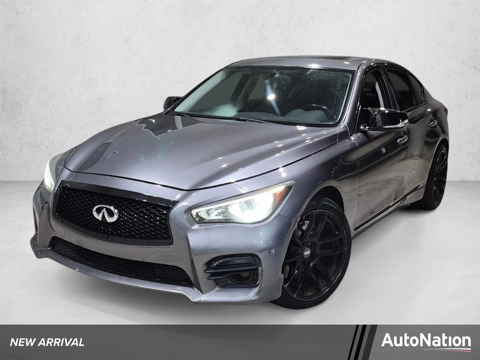 2014 INFINITI Q50