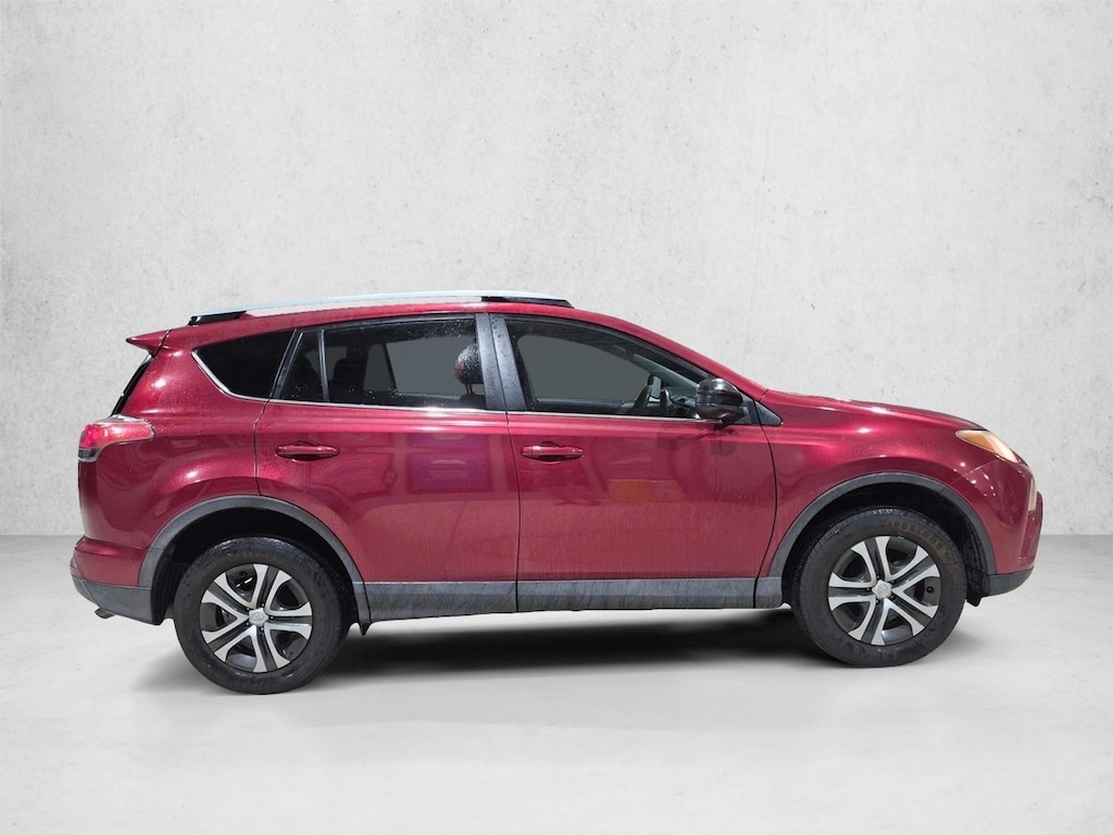 Used 2018 Toyota RAV4 LE SUV