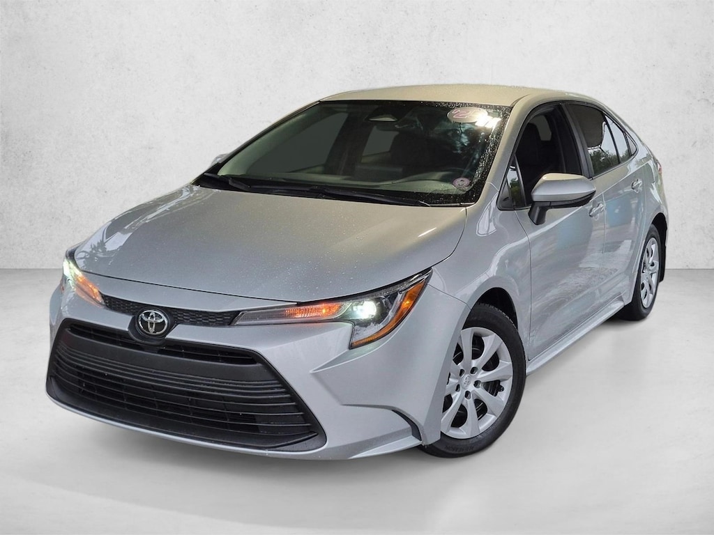 Used 2025 Toyota Corolla LE Sedan
