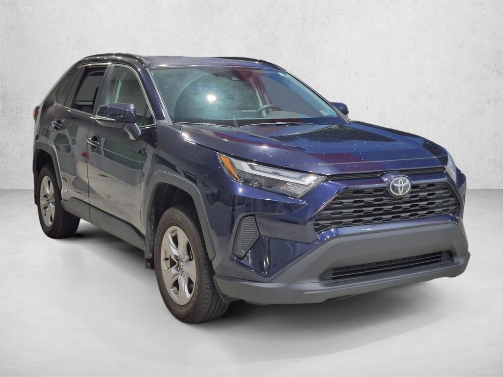 Used 2025 Toyota RAV4 Hybrid XLE SUV