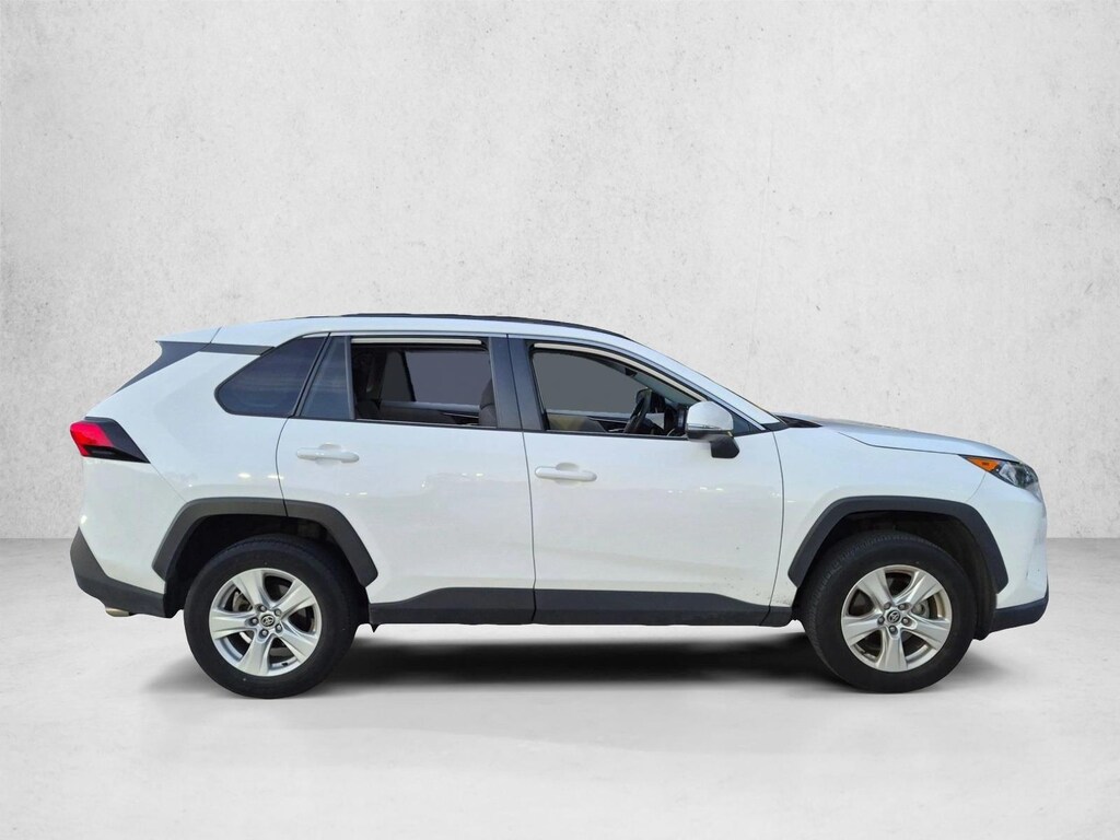 Used 2021 Toyota RAV4 XLE SUV