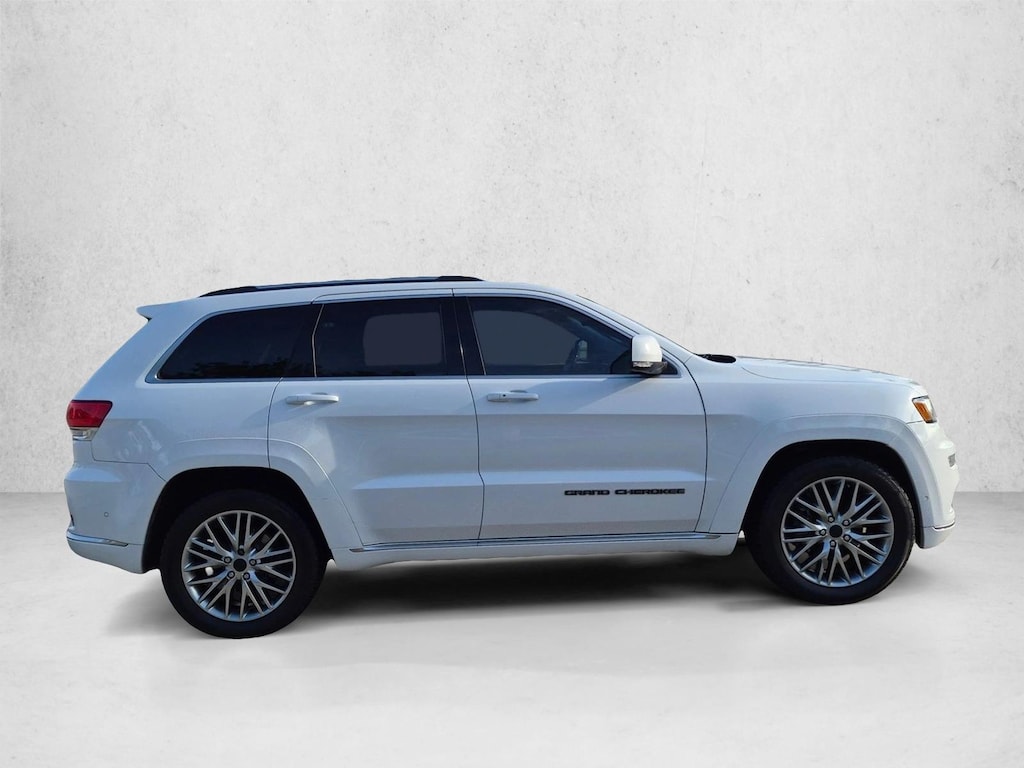 Used 2017 Jeep Grand Cherokee Summit RWD SUV