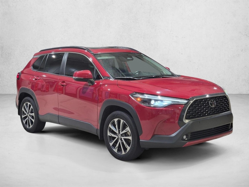 Used 2023 Toyota Corolla Cross XLE SUV