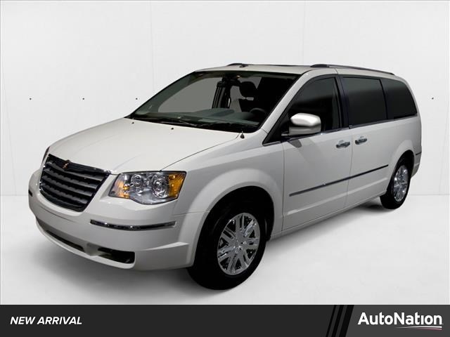 2010 Chrysler Town & Country