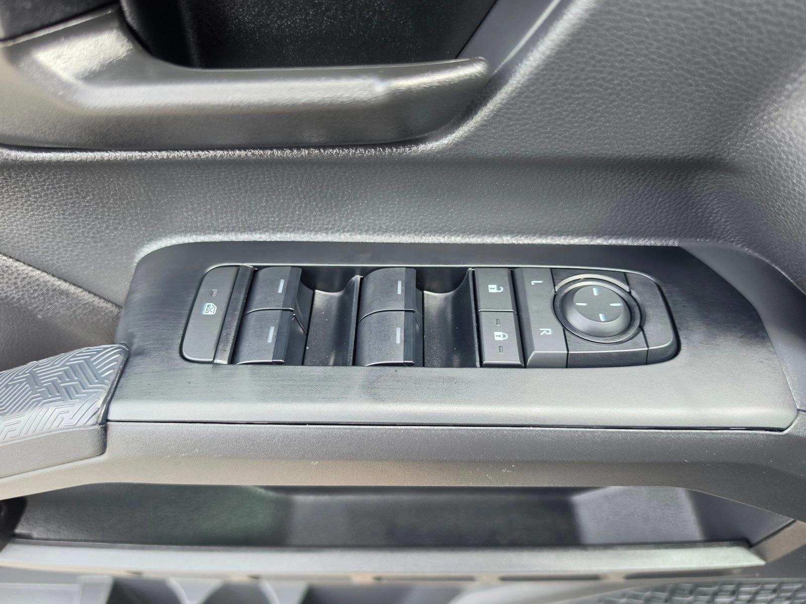 2026 Toyota Tacoma SR5 - Photo 24