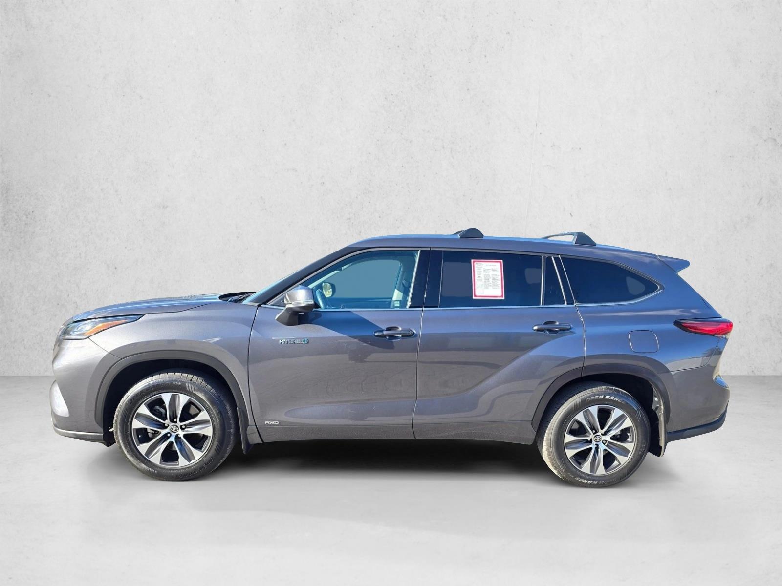 Used 2021 Toyota Highlander Hybrid XLE SUV