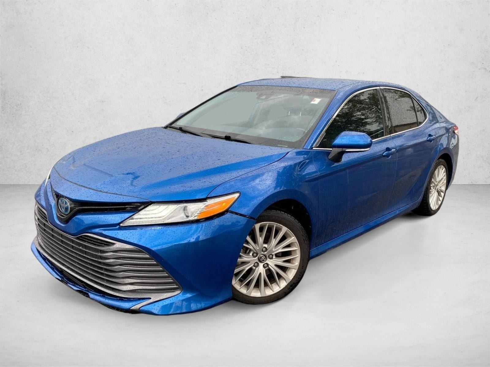 2019 Toyota Camry XLE Hybrid