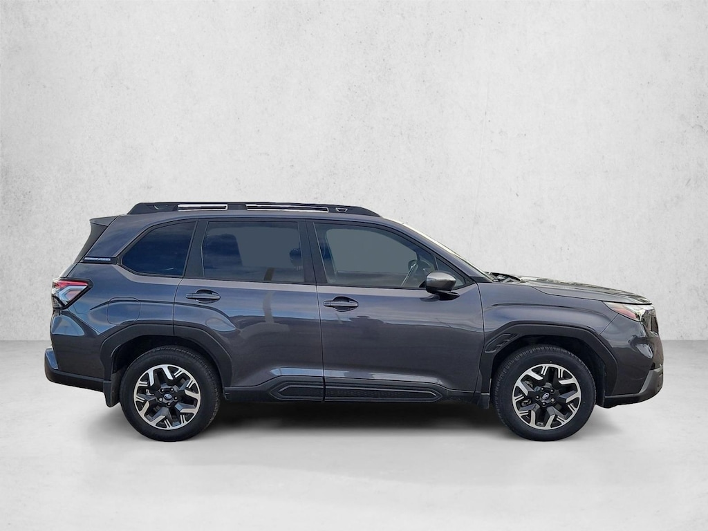 Used 2025 Subaru Forester Premium SUV