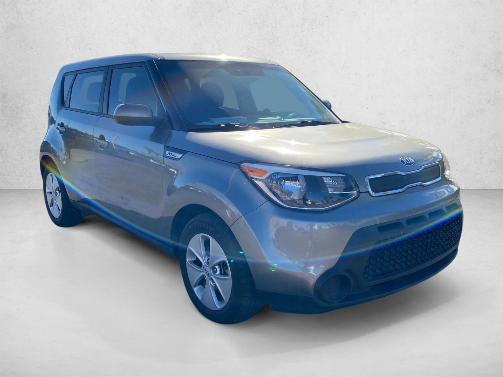 Used 2016 Kia Soul Base FWD Hatchback