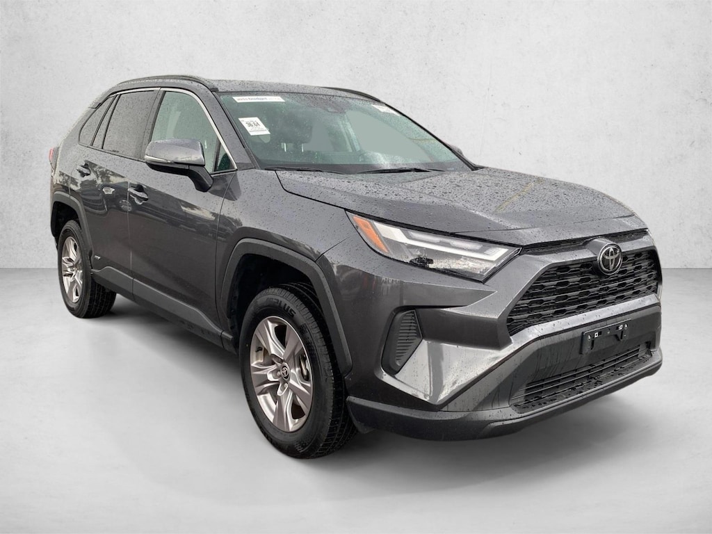 Used 2025 Toyota RAV4 Hybrid XLE SUV