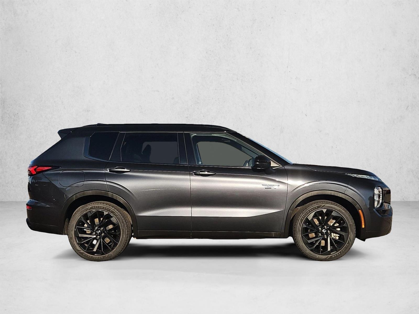 Used 2025 Mitsubishi Outlander Plug-In Hybrid SEL Black Edition Sport Utility