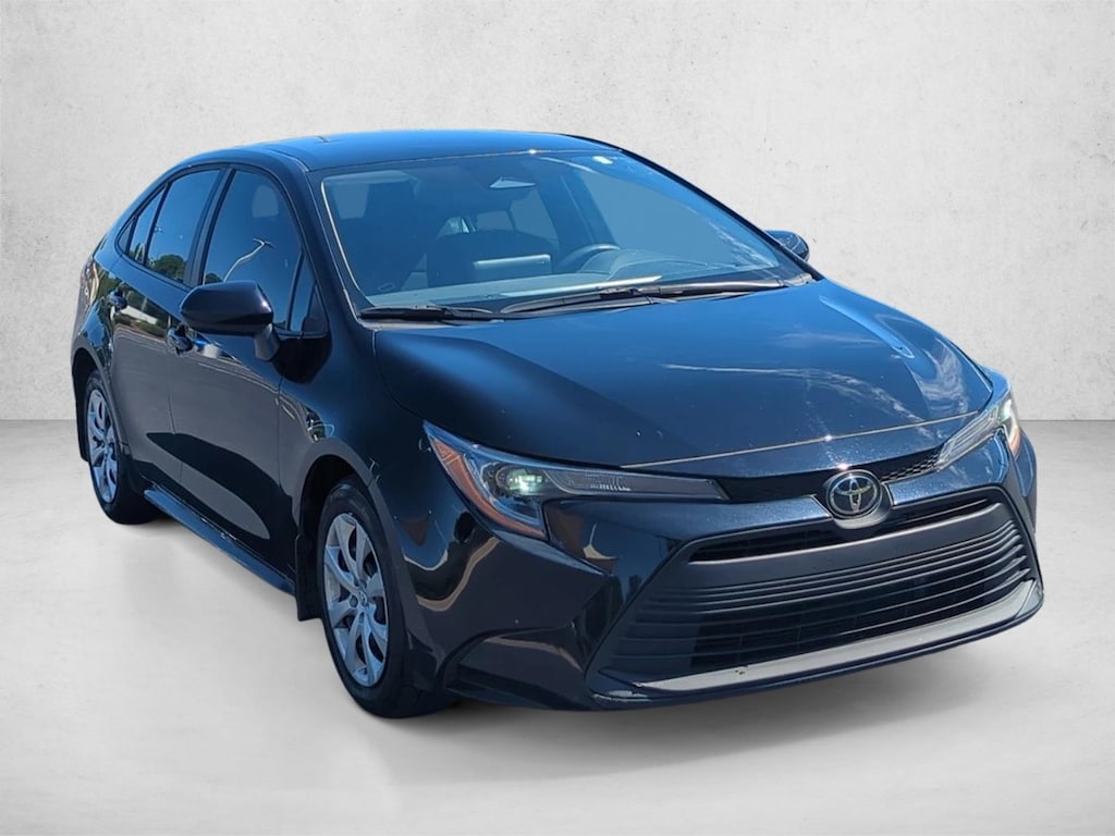 Used 2025 Toyota Corolla LE Sedan