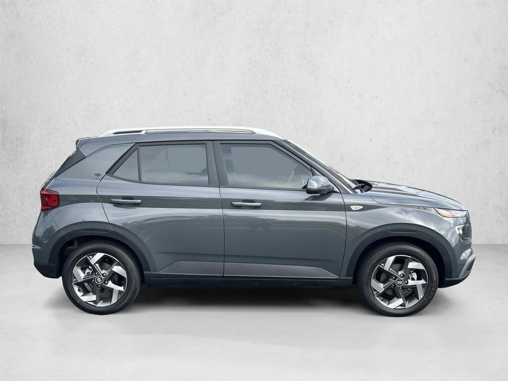 Used 2026 Hyundai Venue SEL SUV