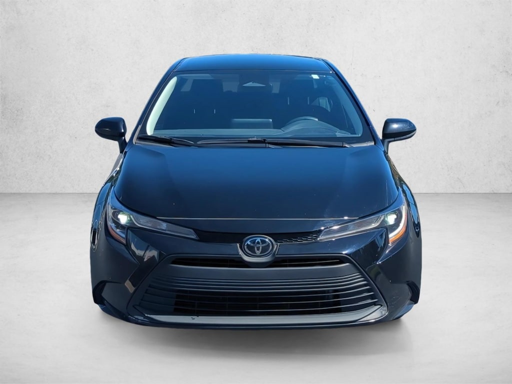 Used 2025 Toyota Corolla LE Sedan