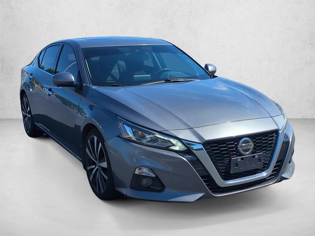 Used 2020 Nissan Altima 2.5 Platinum Sedan