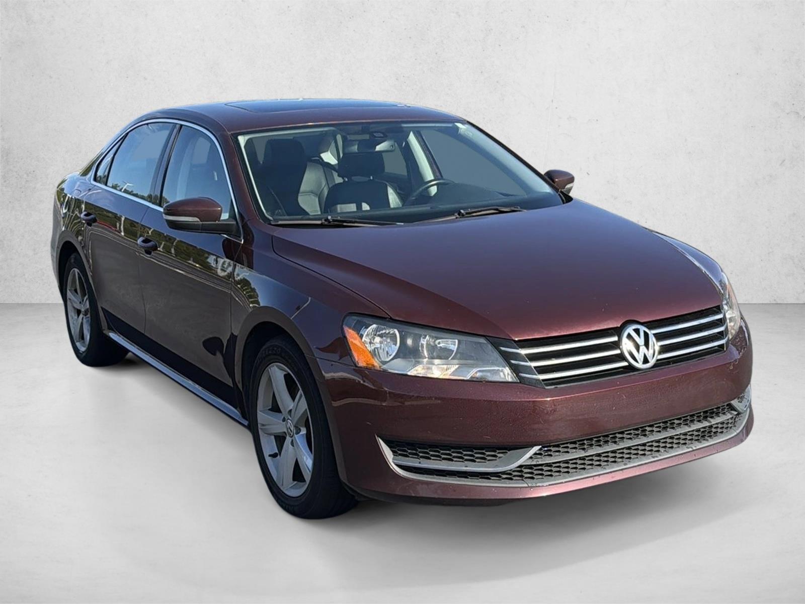 Used 2013 Volkswagen Passat 2.5L SE Sedan