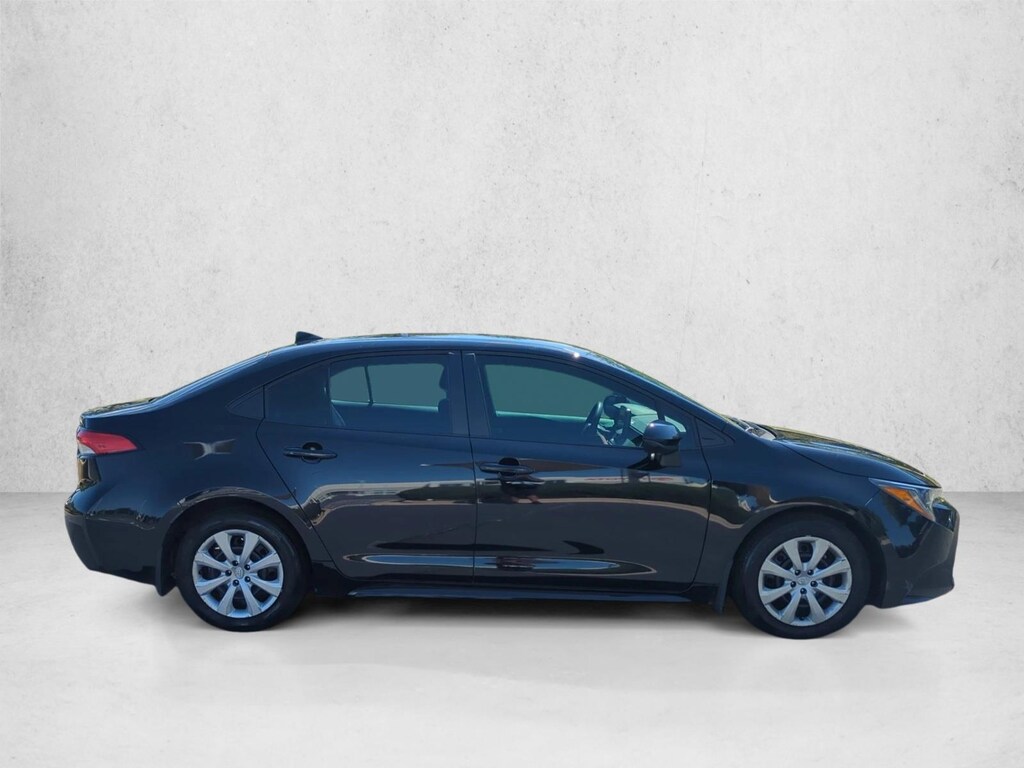 Used 2025 Toyota Corolla LE Sedan