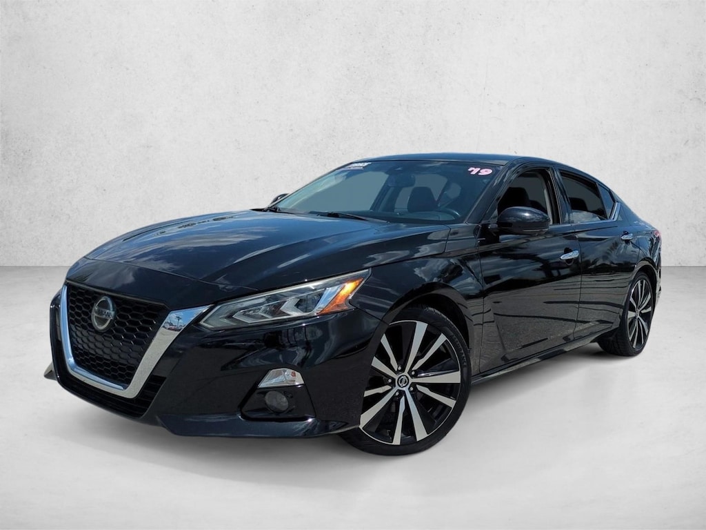 Used 2019 Nissan Altima 2.5 Platinum Sedan