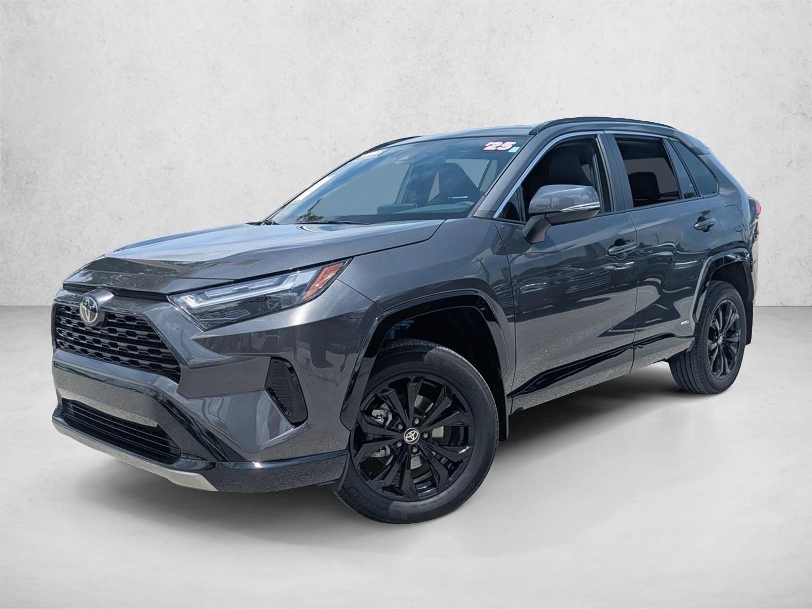 2025 Toyota RAV4 SE
