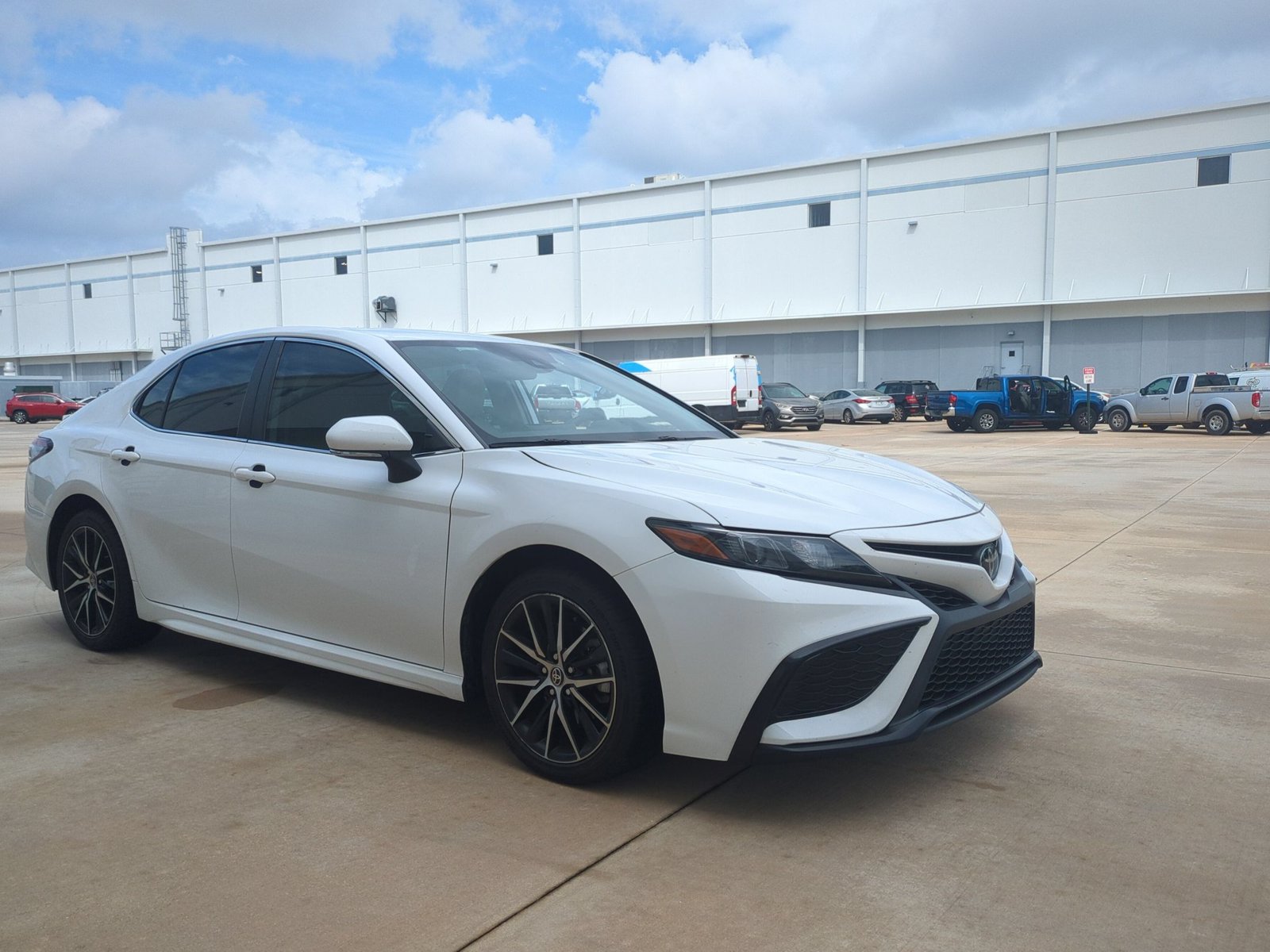 Used 2023 Toyota Camry SE Sedan