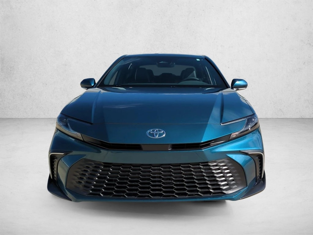Used 2025 Toyota Camry SE Sedan