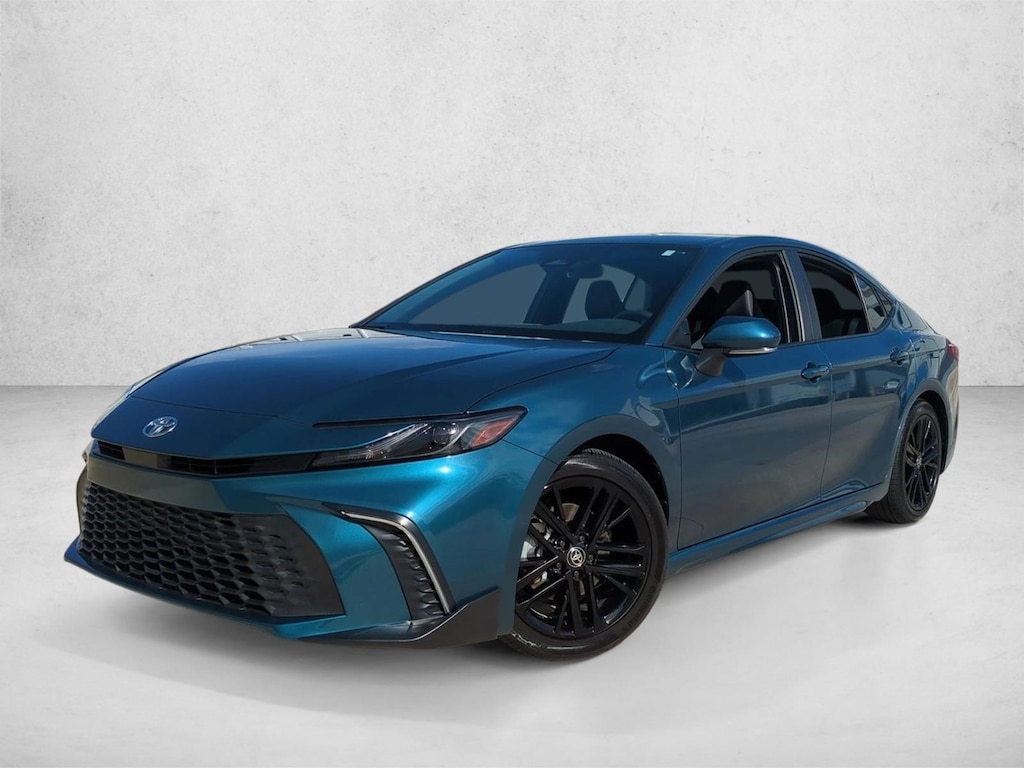Used 2025 Toyota Camry SE Sedan