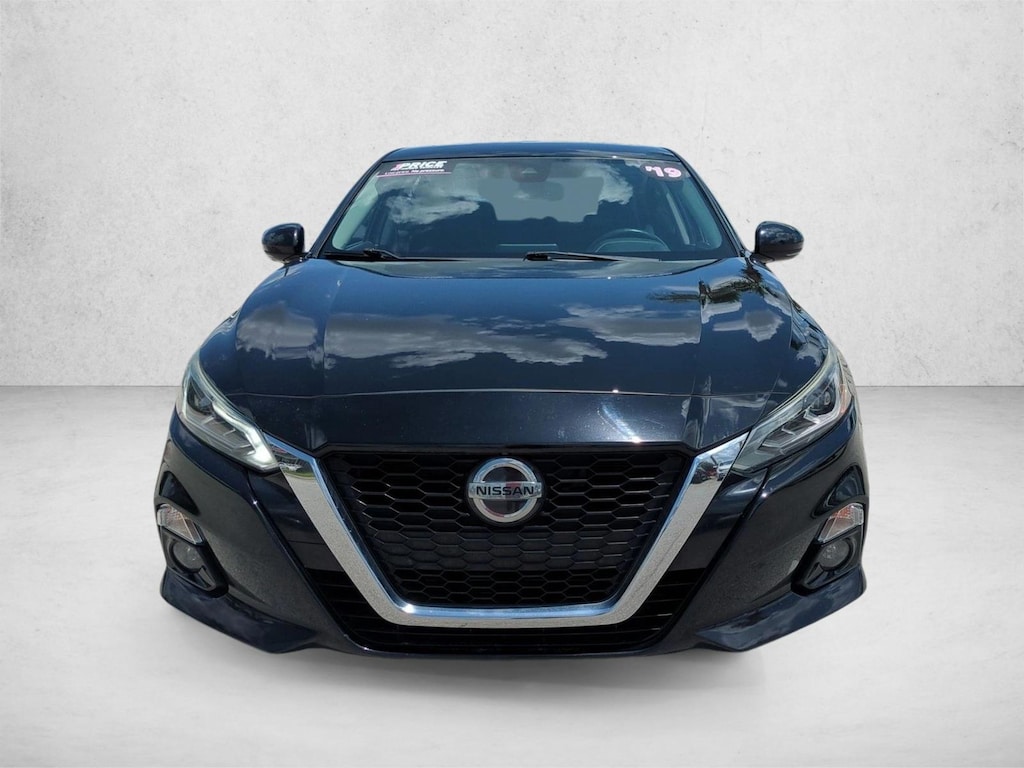 Used 2019 Nissan Altima 2.5 Platinum Sedan