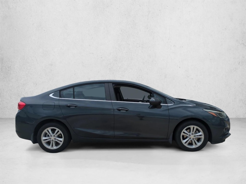 Used 2018 Chevrolet Cruze LT Diesel Auto Sedan