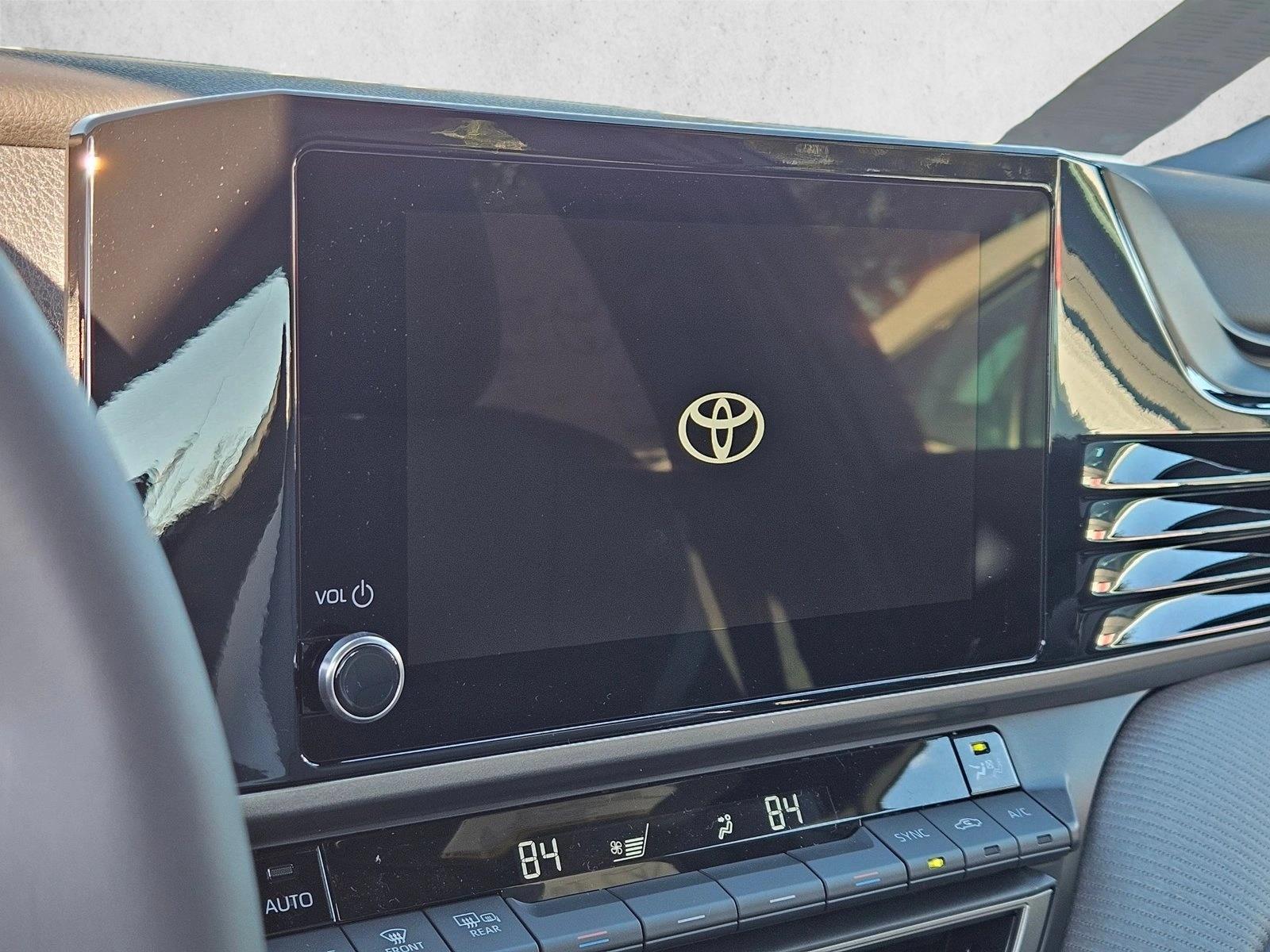 2026 Toyota Camry SE - Photo 11