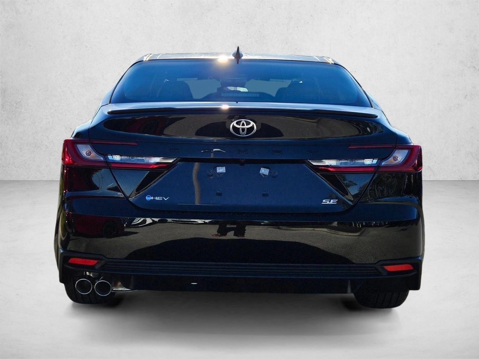 2026 Toyota Camry SE - Photo 7