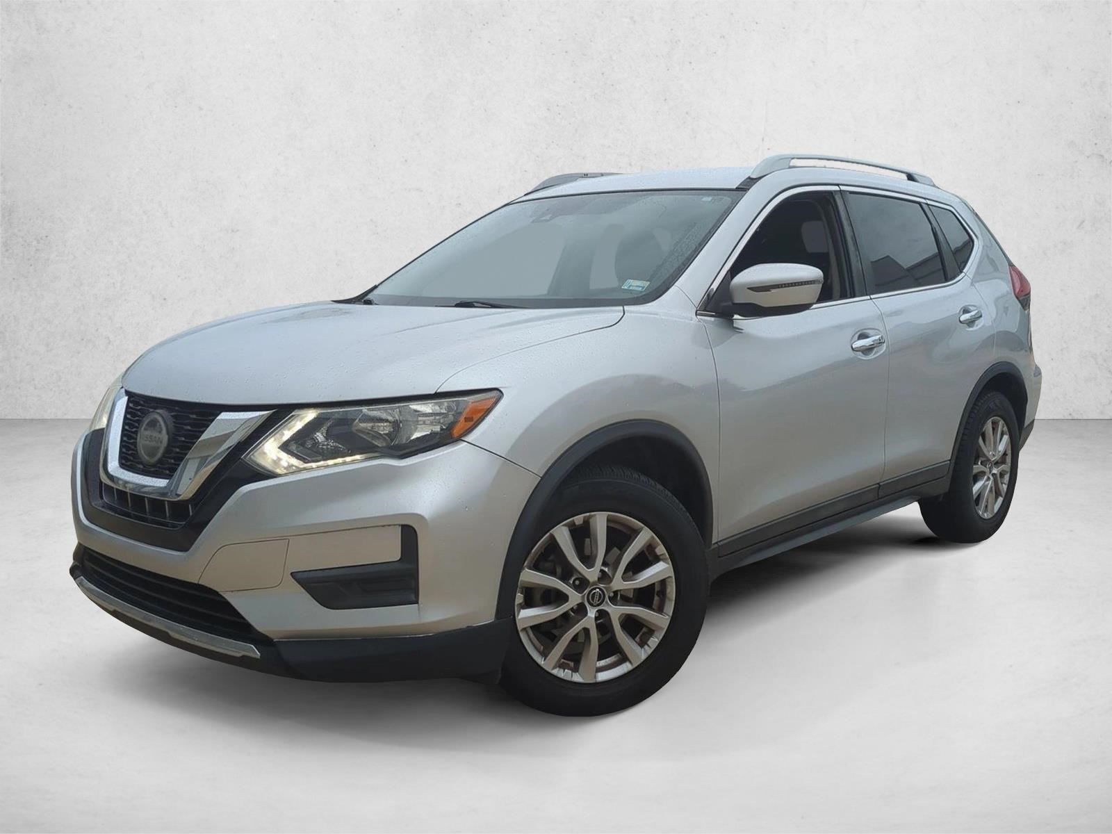  Nissan Rogue