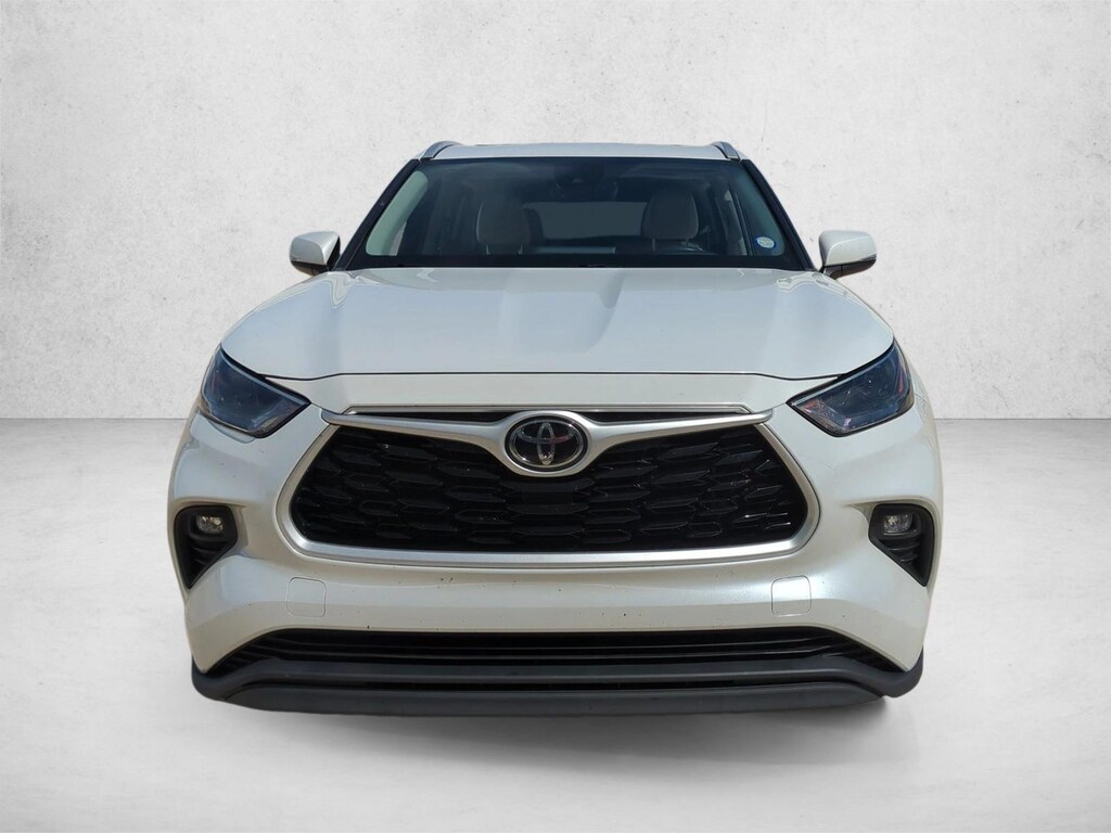 Used 2022 Toyota Highlander XLE SUV