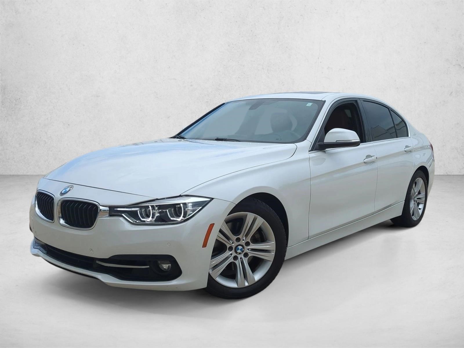  BMW 330i