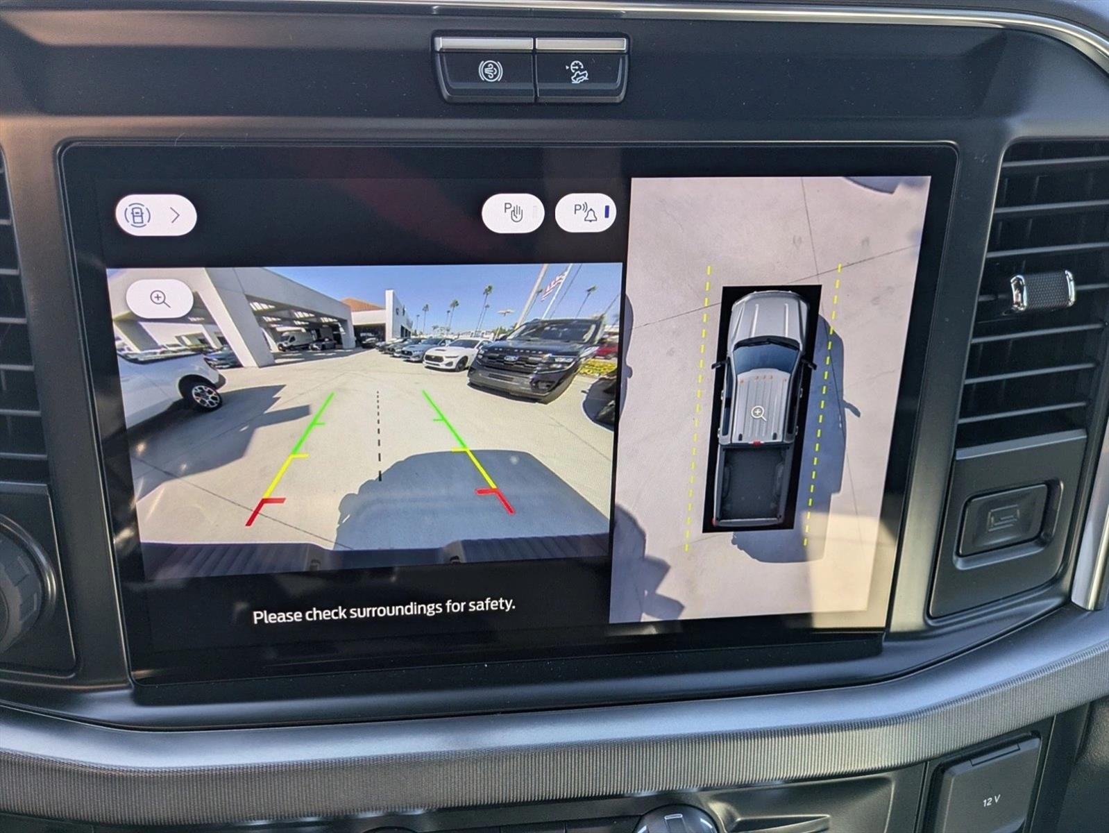 2026 Ford F-250 Super Duty Platinum - Photo 13