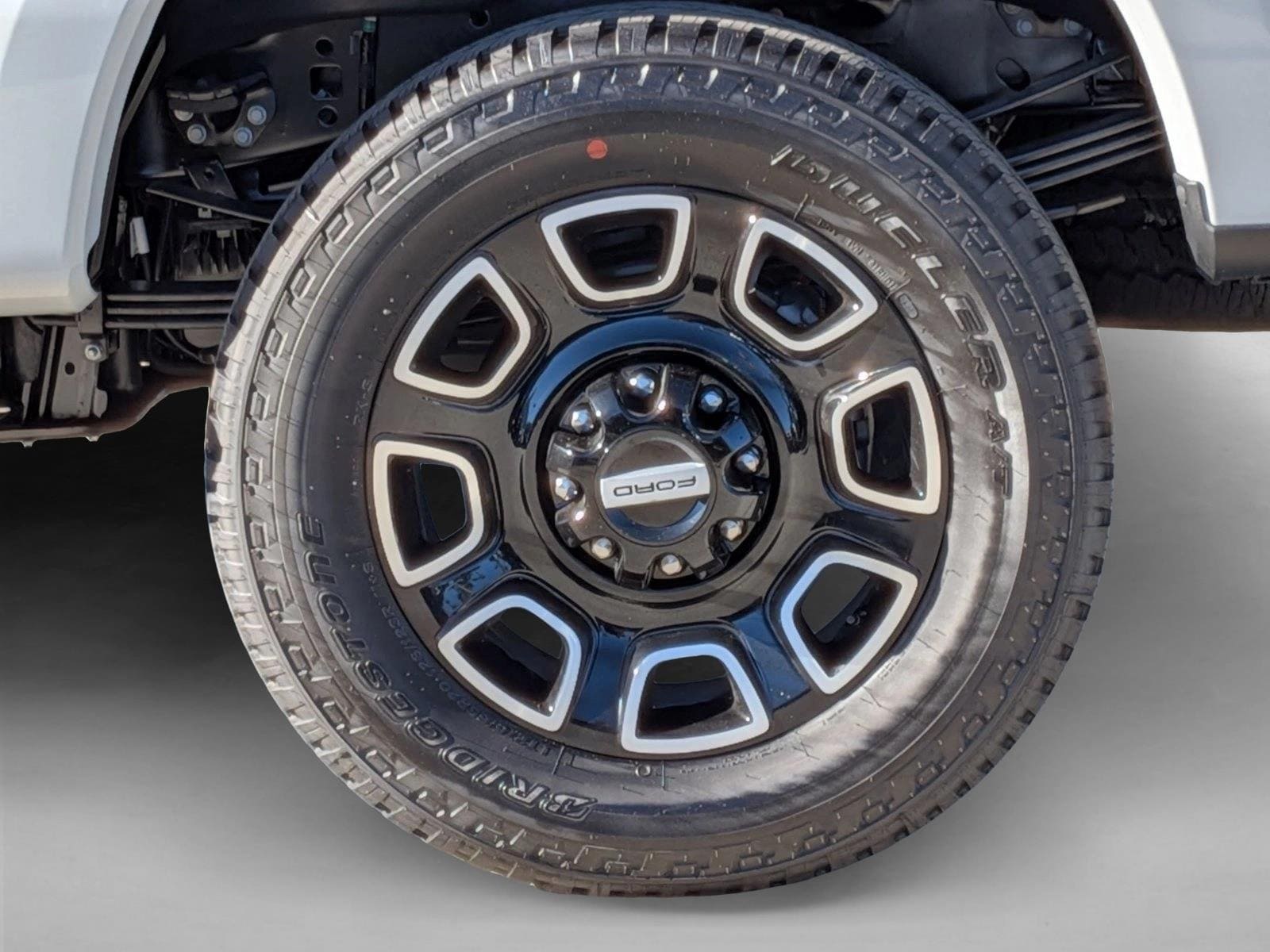 2026 Ford F-250 Super Duty Platinum - Photo 10