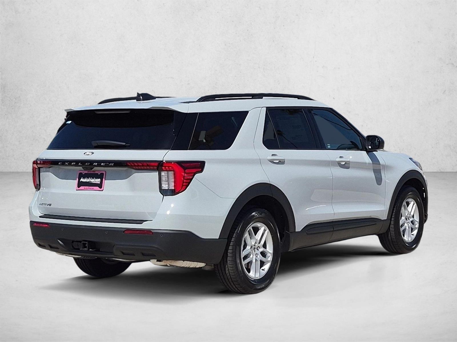 New 2027 Ford Explorer Active w/200A Pkg SUV