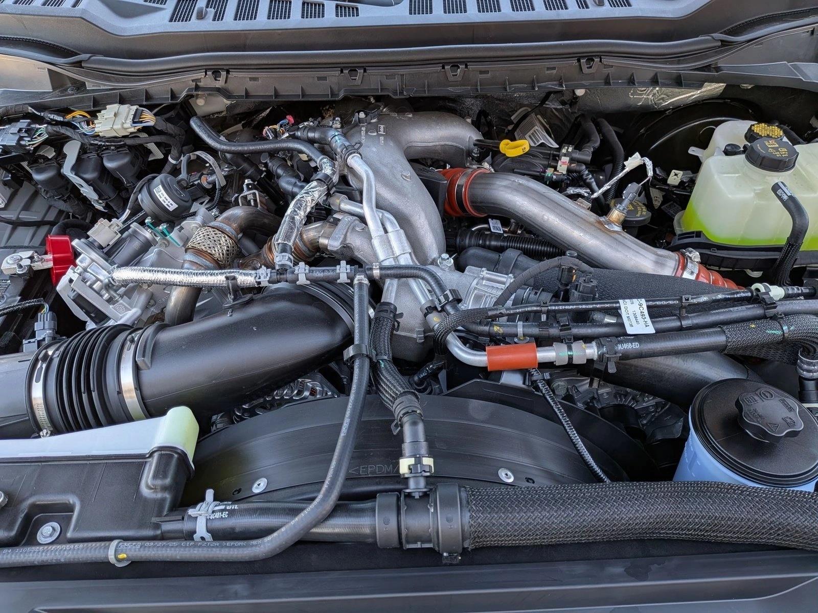 2026 Ford F-250 Super Duty Platinum - Photo 17