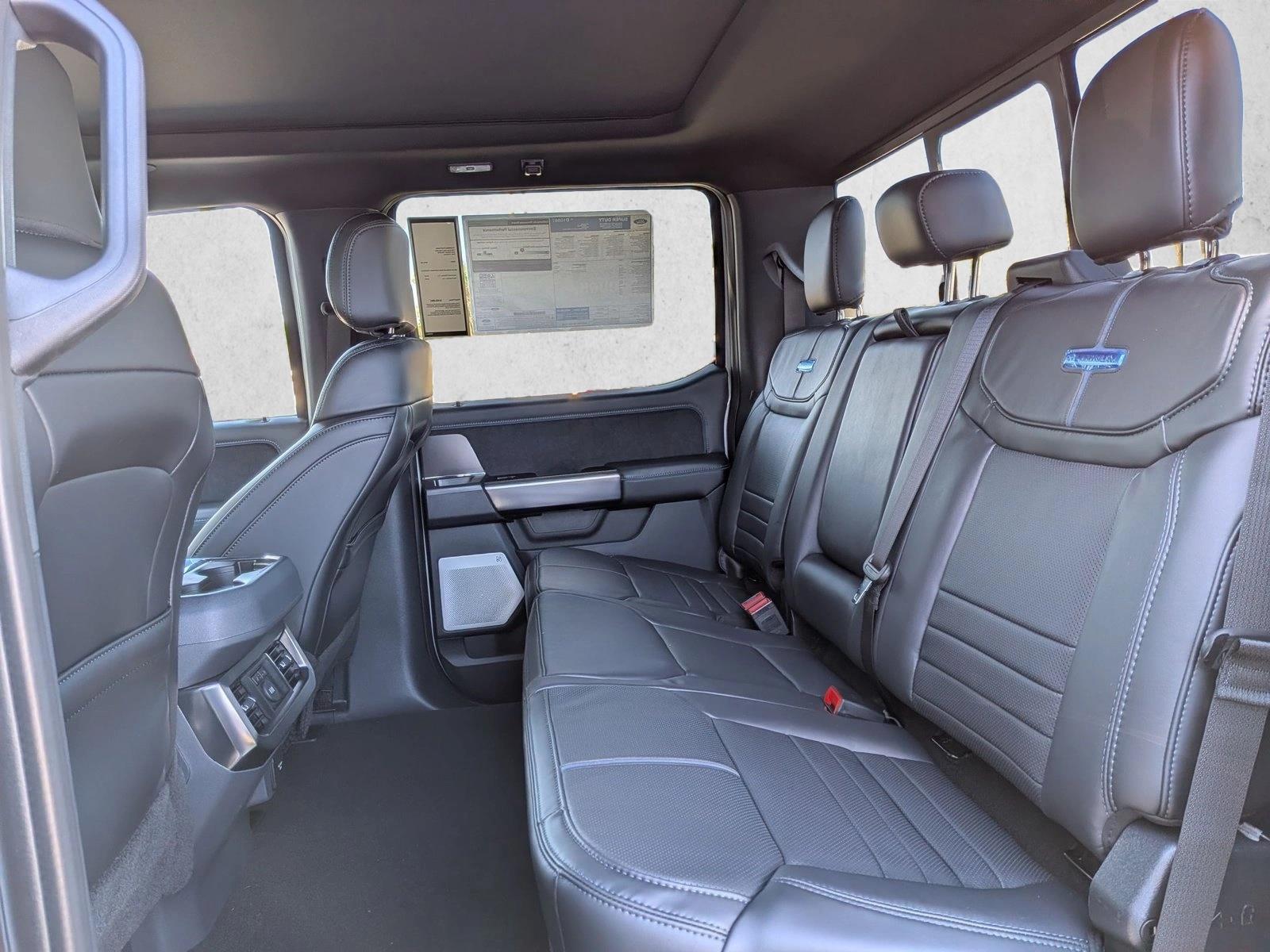 2026 Ford F-250 Super Duty Platinum - Photo 16