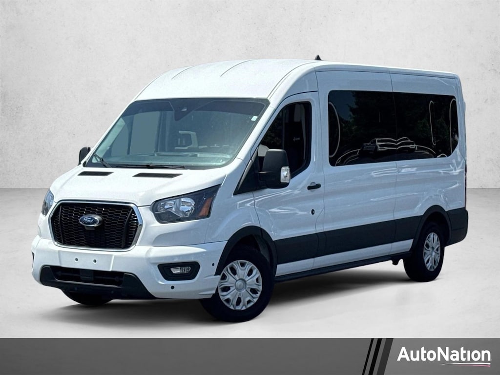 Used 2025 Ford Transit Passenger Wagon XLT Full-size Passenger Van