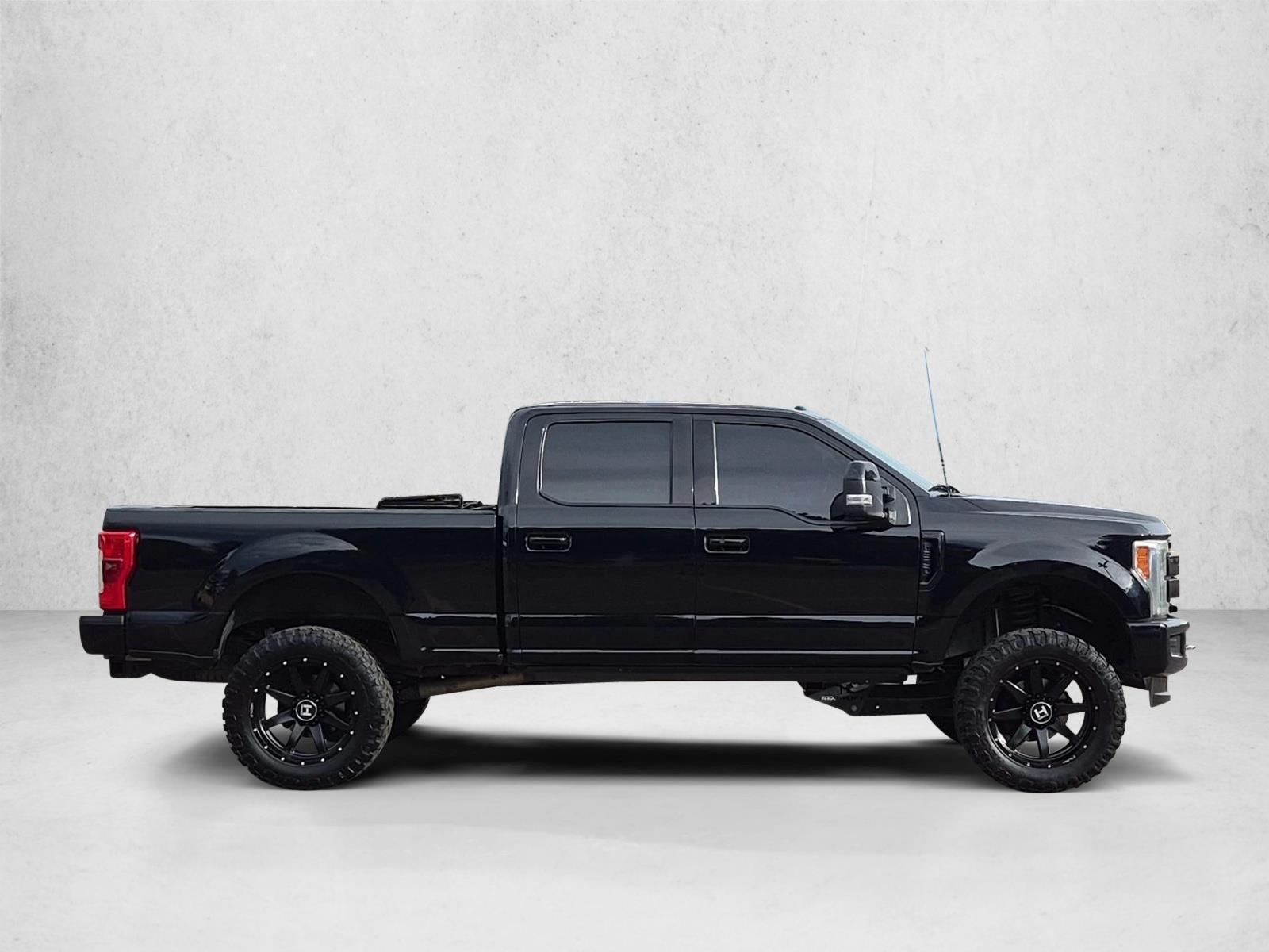 Used 2017 Ford F-350 Platinum Crew Cab Pickup