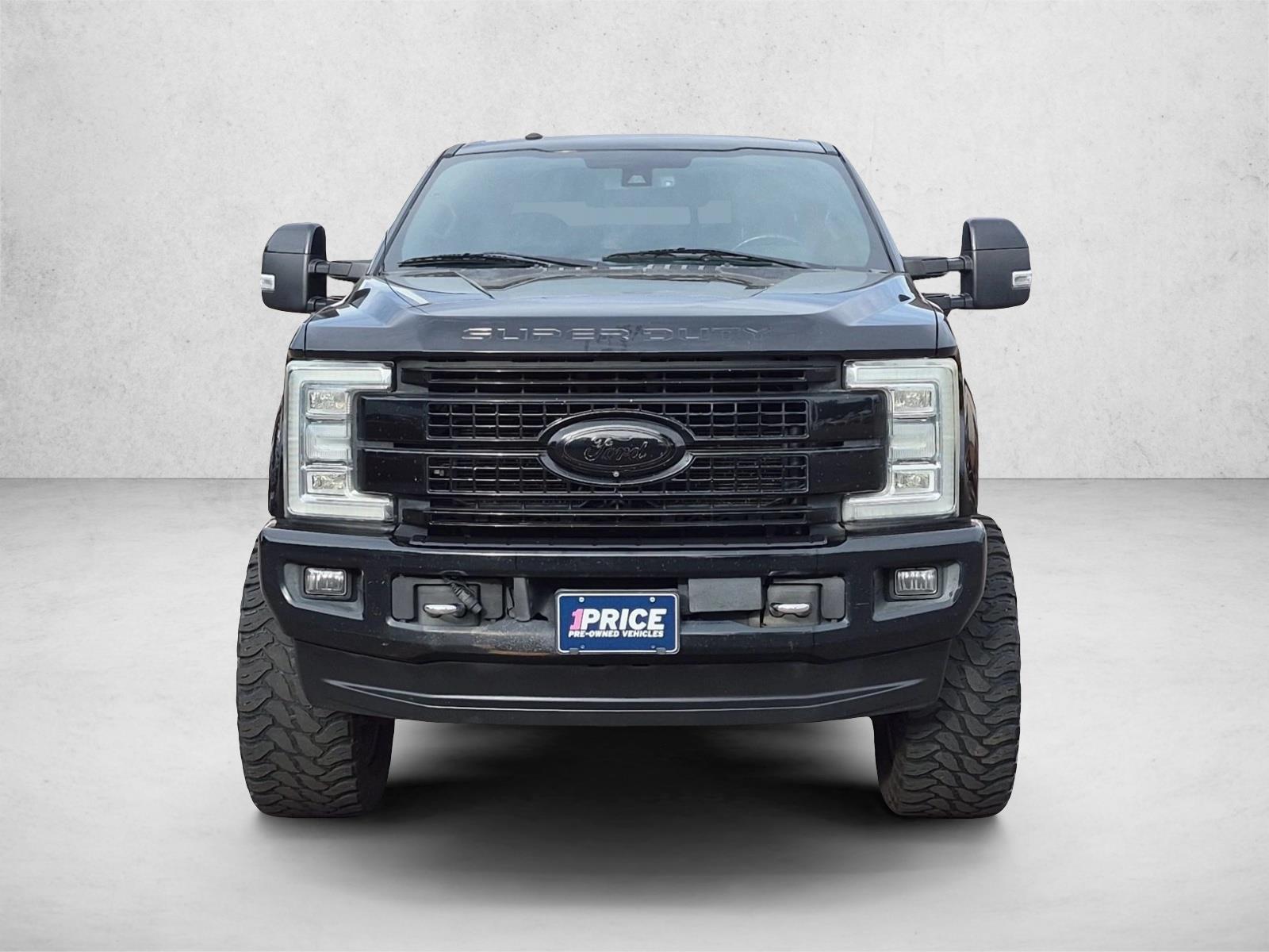Used 2017 Ford F-350 Platinum Crew Cab Pickup
