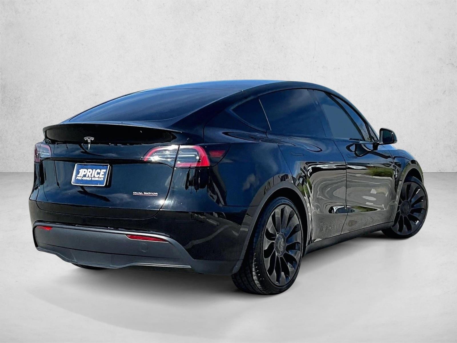 Used 2025 Tesla Model Y Performance with VIN 7SAYGDEFXSA337377 for sale in Fort Myers, FL