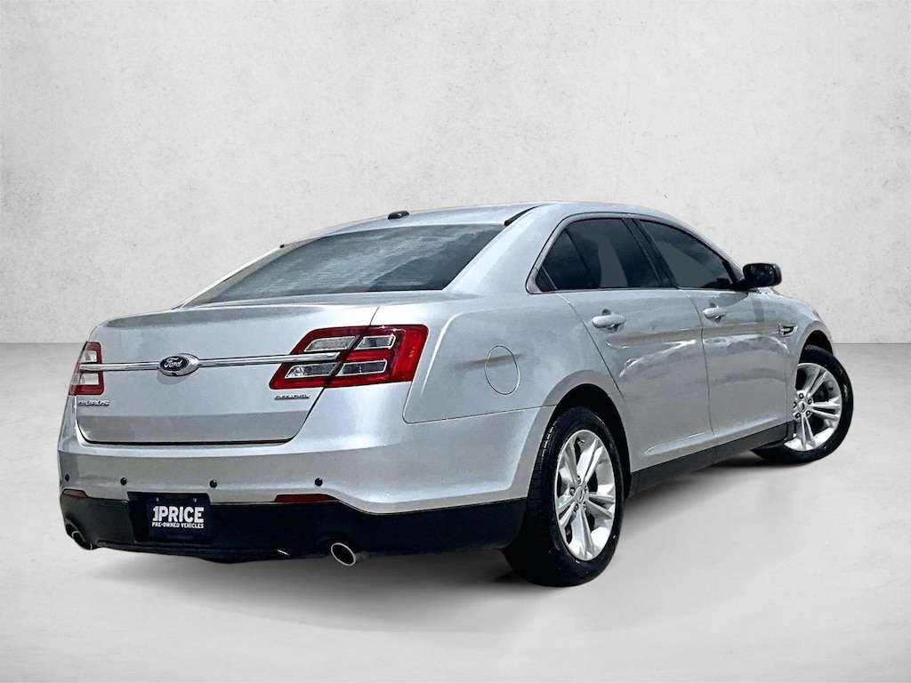Used 2015 Ford Taurus SE 4dr Car