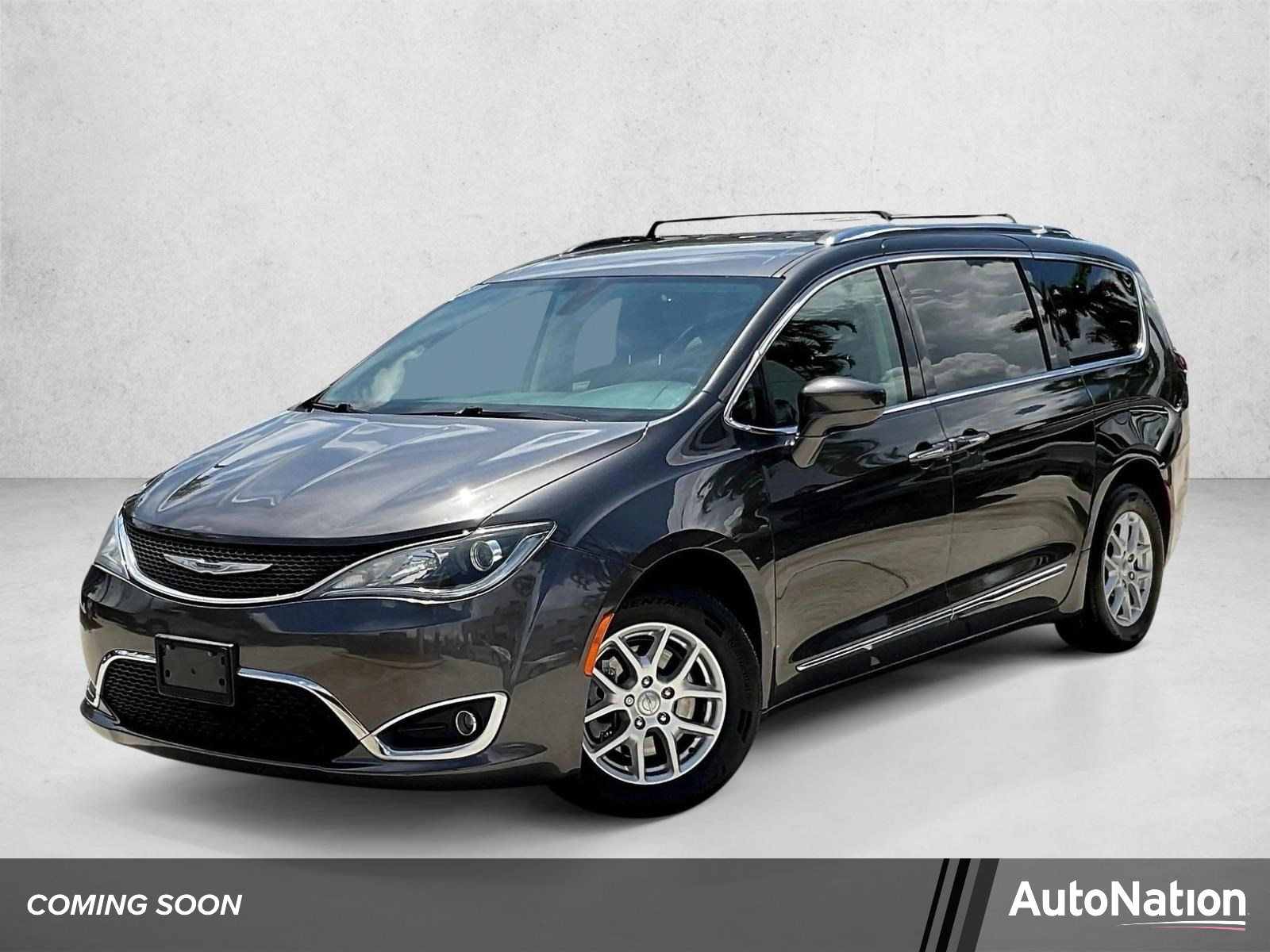 Used 2020 Chrysler Pacifica Touring L Mini-van Passenger