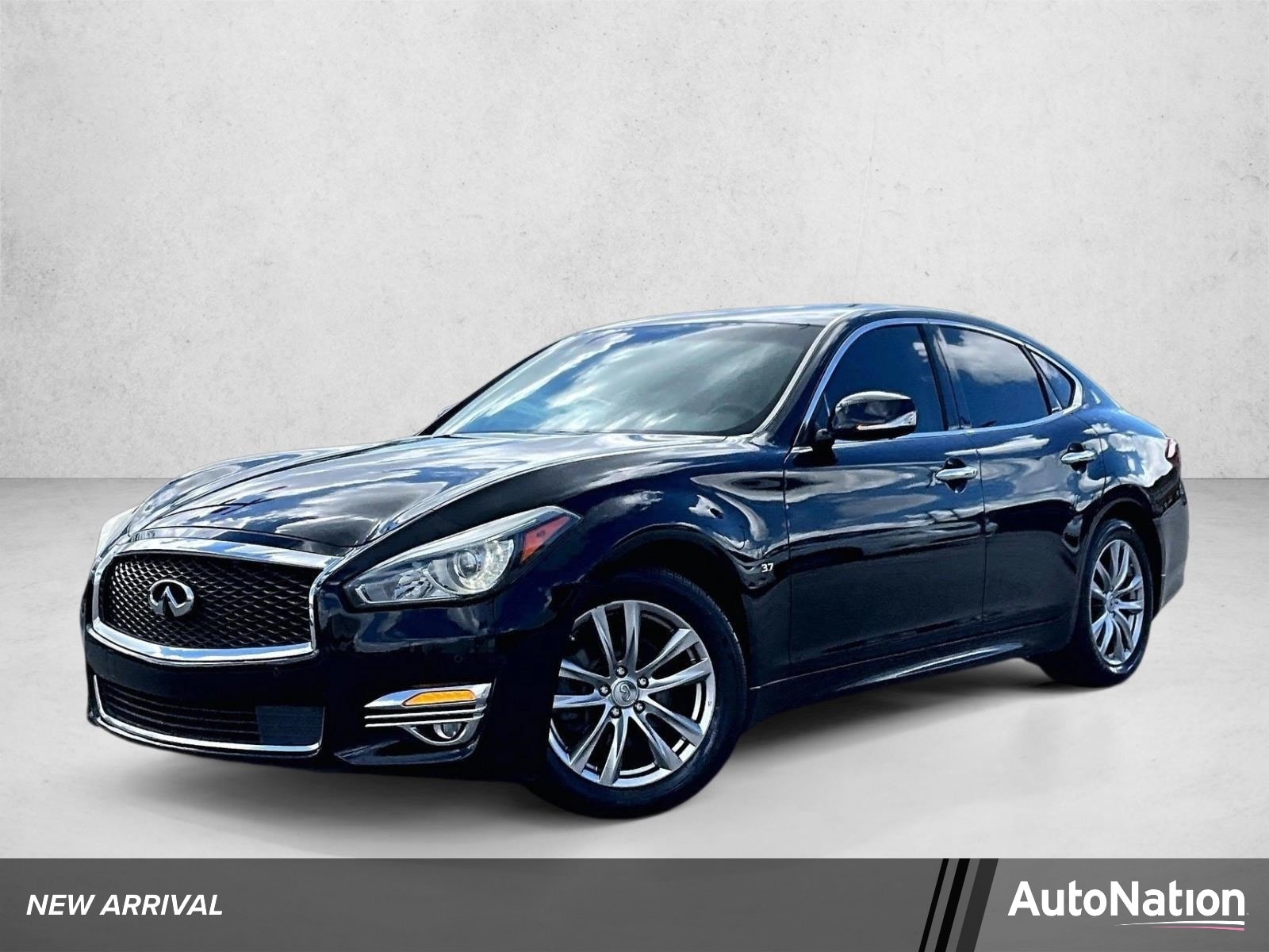 2016 INFINITI Q70