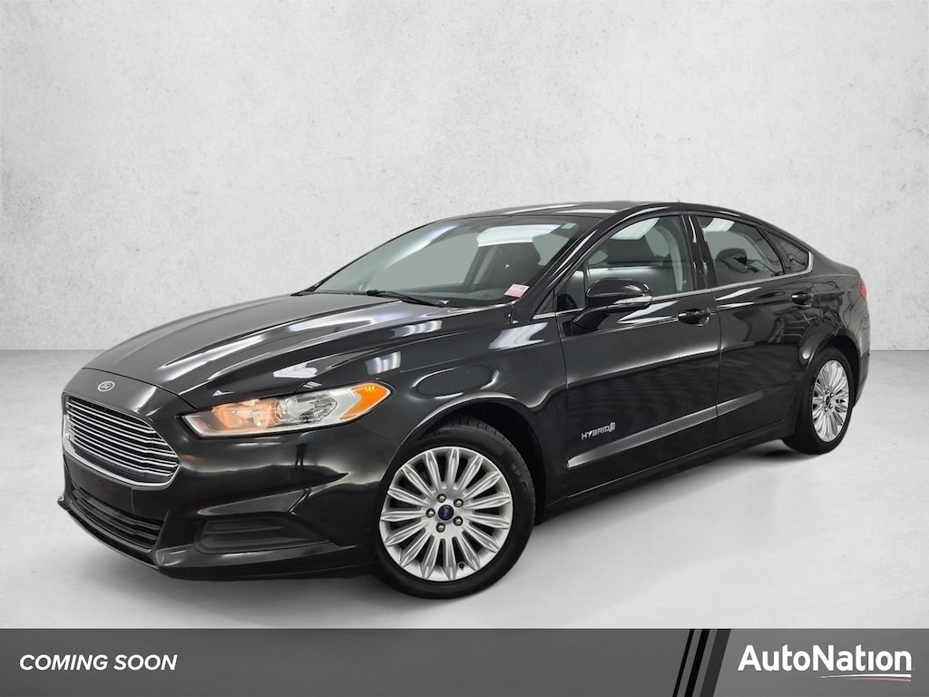 Used 2015 Ford Fusion Hybrid SE Sedan