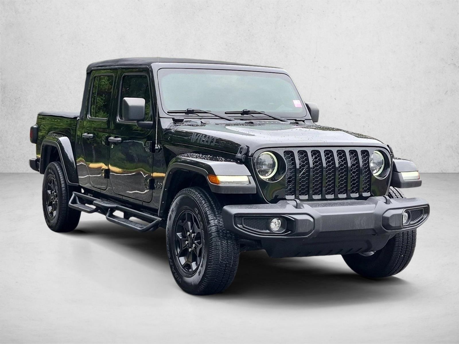 Used 2023 Jeep Gladiator Sport Truck Crew Cab