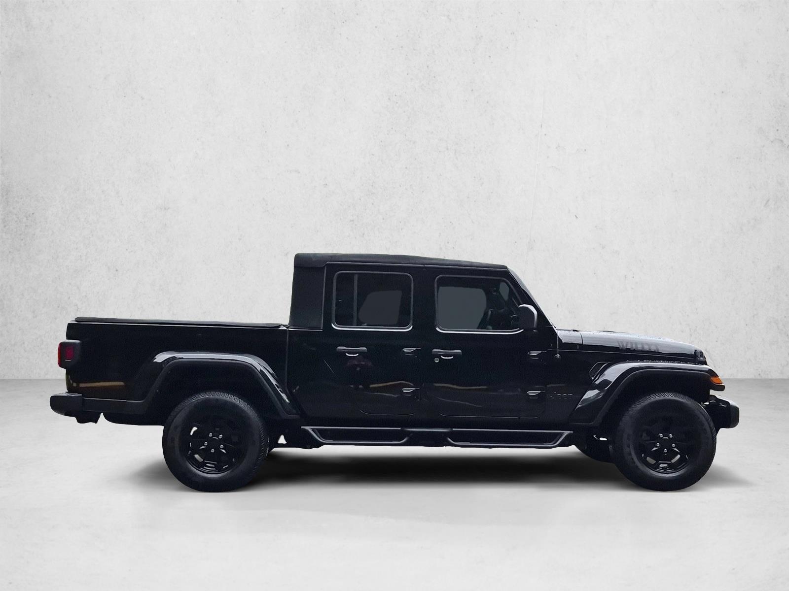 Used 2023 Jeep Gladiator Sport Truck Crew Cab