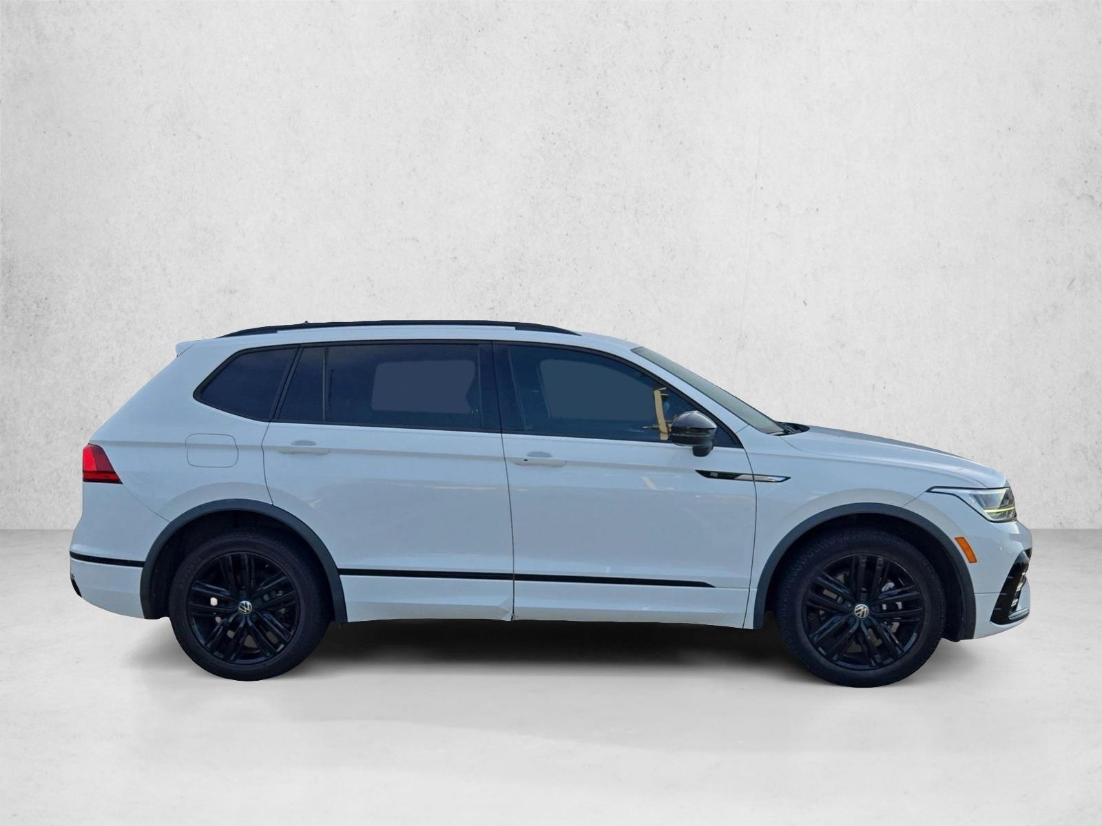 Used 2022 Volkswagen Tiguan SE R-Line Black Sport Utility